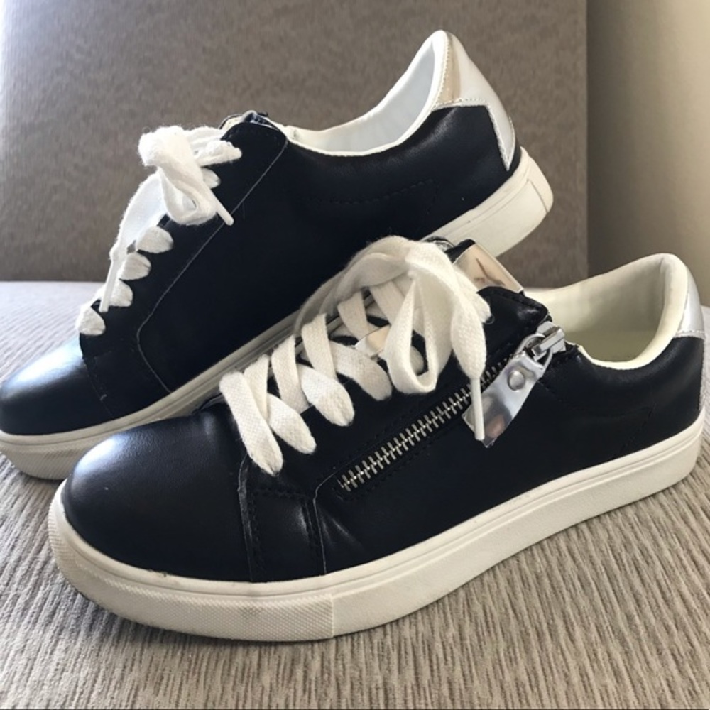 Brash Tennis Shoes with Zipper Detail